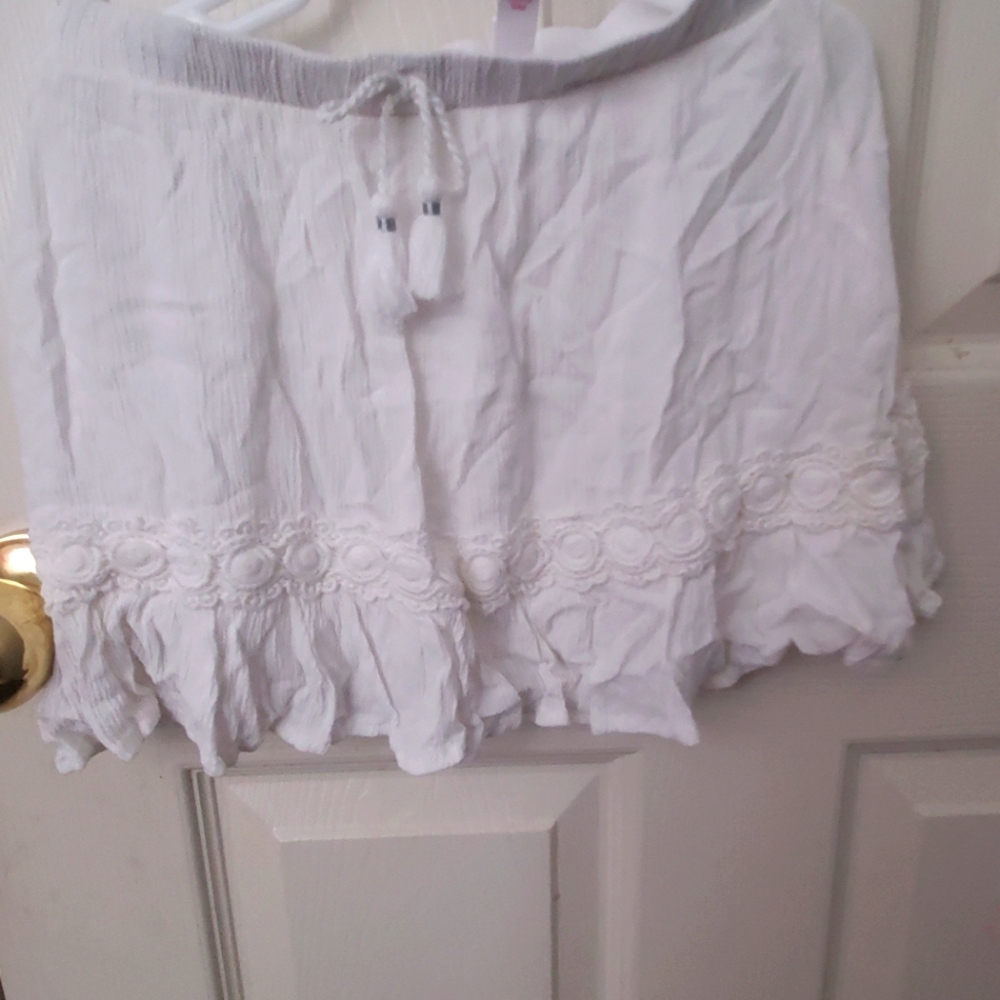 White exhilartion skirt